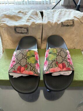 Gucci GG Blooms Supreme Floral Slides SZ 39 Beige Pink Monogram Luxury Designer